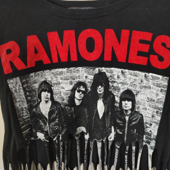 Ramones Fringe Tank Top Size Small Punk Rock Band Tee Y2K Grunge Festival Style - Picture 2 of 7